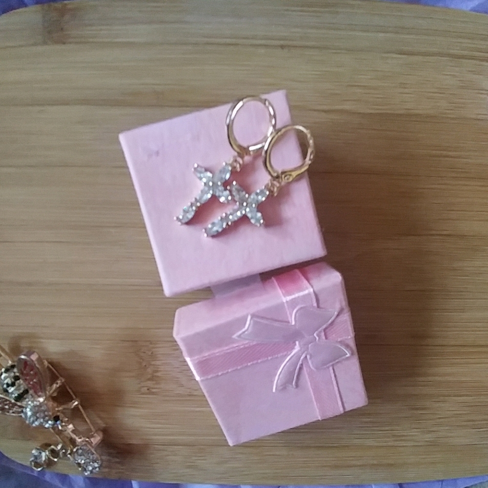 Earrings - Picture 3 of 3